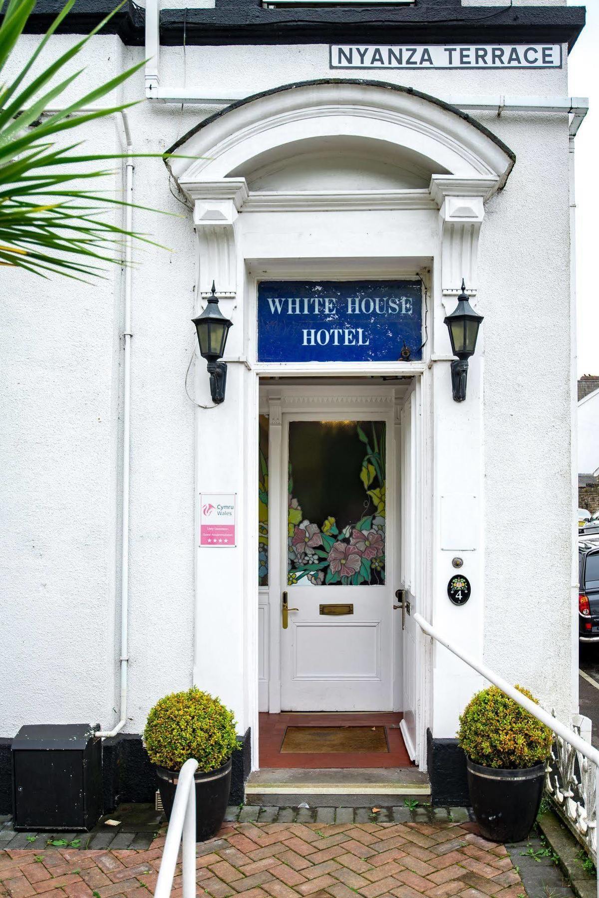 The White House By Bodacious! Swansea Ngoại thất bức ảnh